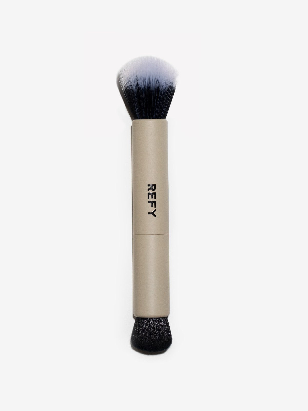 Small Round Fluffy Face Brush | B101